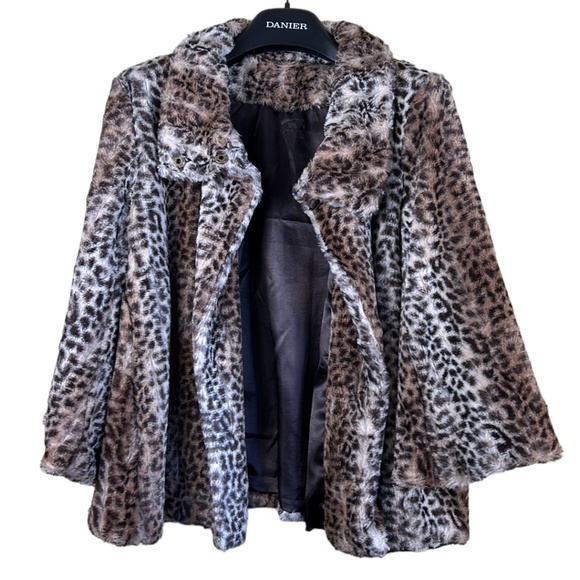Cougar print women’s cape jacket very soft faux fur size medium - Picture 2 of 11